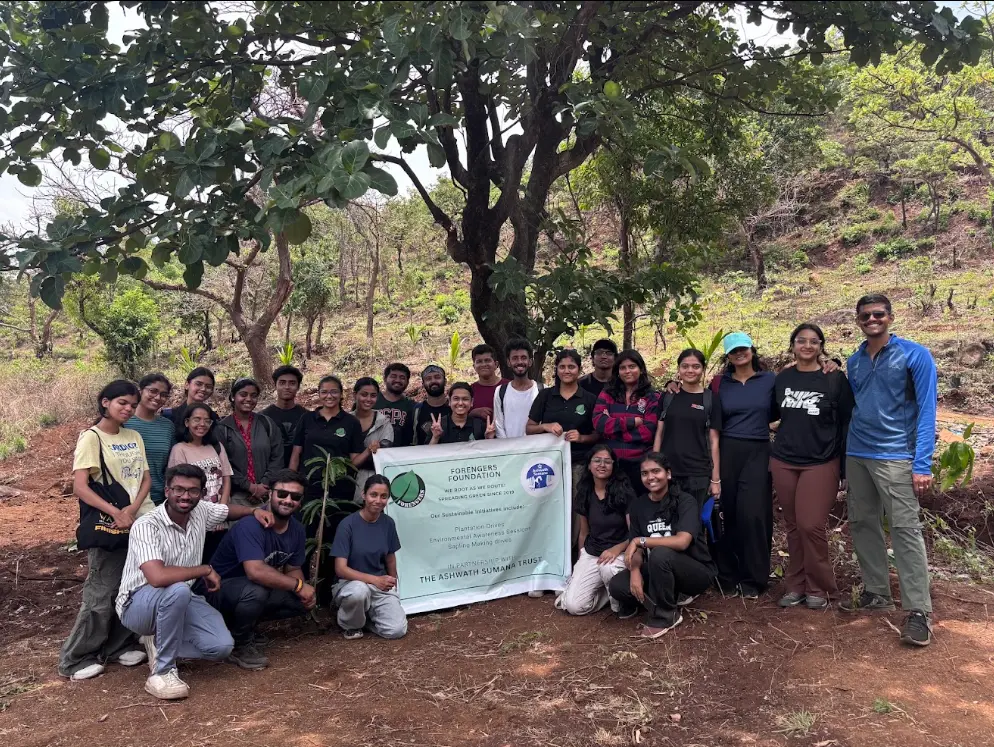 Another productive Sunday! 160+ saplings planted in collaboration with Ashwath Sumana Trust. Growing greener spaces, one sapling at a time.